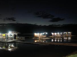 FRC Campsite, hotel v destinaci Magalolong