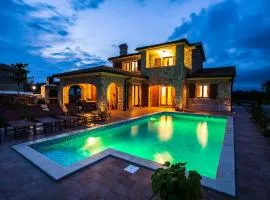 Luxury villa with a swimming pool Vrh, Krk - 17443