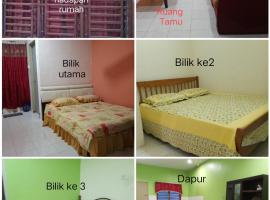 De Asmeira Homestay Gambang, Hotel in Gambang