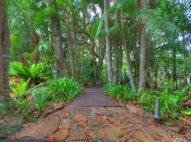 Lovestone Cottages Montville, lodge in Montville