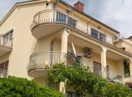 Apartments with WiFi Crikvenica - 17497