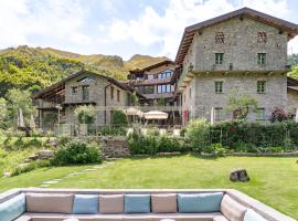 Country House La Bursch – hotel w pobliżu miejsca Funivia Oropa-Lago del Mucrone w mieście Campiglia Cervo