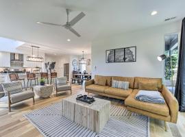 Modern Raleigh Home with Patio about 2 Mi to Downtown!, hotel di Raleigh