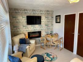 Apartment 49, Ground floor, 2 Bedrooms with parking, leilighet i Brean