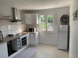 Maison 2 chambre, salon, 5 couchage 57 rue du drain 95480 Pierrelaye