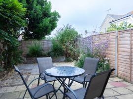 Tankerton Town House, 1 parking space, 150m beach, hotel in Whitstable