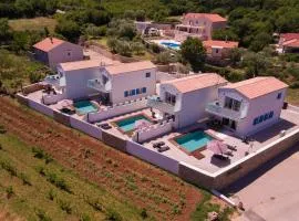 Family friendly house with a swimming pool Vrh, Krk - 17756