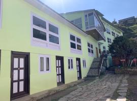 Hotel Camp de Base, hotel v destinaci Namche