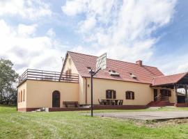 Beautiful Home In Nowe Worowo With Kitchen, ξενοδοχείο σε Nowe Worowo