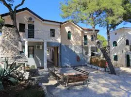 Apartments by the sea Rogoznica - 18167