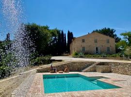 Al Teatro di Tavignano, hotel with parking in Cingoli