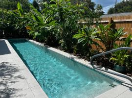 Hollingsworth Guest House With Pool, hotel near Veterans Park, Lakeland