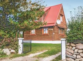 Awesome Home In Mragowo With Kitchen, hotel met parkeren in Kosewo