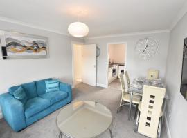 Lovely 2 Bedroom Flat in a quiet location, cheap hotel in Airdrie