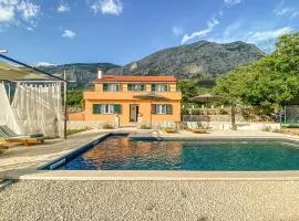 Stunning Home In Vrgorac With Outdoor Swimming Pool, Wifi And 3 Bedrooms