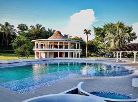 Hacienda Hotel Iguá, hotel v destinaci Carmen de Apicalá