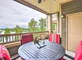 Lakefront Condo with Community Pool and Boat Dock, hotel with parking in Talladega