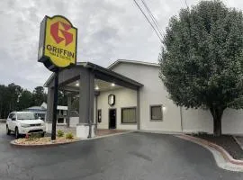 Griffin Inn & Suites