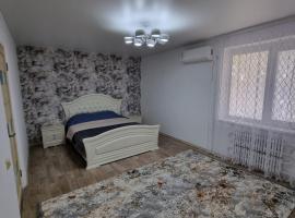 Квартира у моря, hotel in Aktau