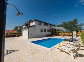 Villa Heaven, holiday home in Donji Zemunik