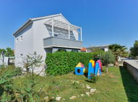 Apartments with parking space Vir - 19562, ξενοδοχείο σε Vir