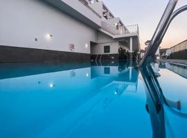 Wonderful Apartment with Swimmingpool in Puerto Rico, hotell i Mogán