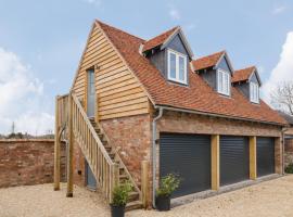 Coach House Mews, hotel con estacionamiento en Stratford-upon-Avon