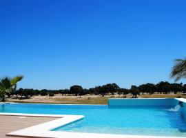 Monte D'Vagar by Estilo Lusitano, com piscina privada, hotel in Grândola