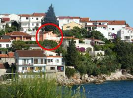 Apartments by the sea Podaca, Makarska - 2695, hotel in Podaca