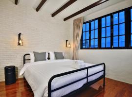The Rommanee Classic Guesthouse, semesterboende i Phuket stad