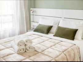 2 Appartements au Centre d'EVRY proches de PARIS, hotel a Courcouronnes