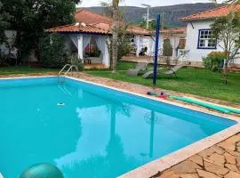 CASA FELIZ com PISCINA