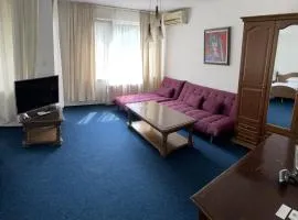 Hotel Rotasar、にあるソフィア空港 - SOFの周辺ホテル