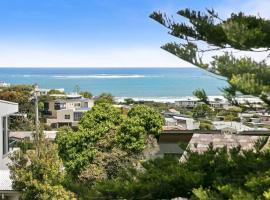 Beachside Living with Sea Views at the Pines, apartment in Ocean Grove