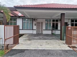 Mahren Homestay - Homestay Merlimau Serkam Melaka, cabaña o casa de campo en Gaong Pijat