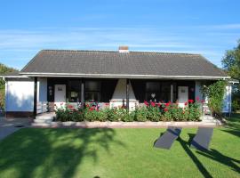 "Haus am Meer"Fewo 1 - a71225, hotel with parking in Butjadingen