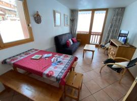 le signal 105 apartment in residence 50 meters from slopes 4-6 people, hotel in Montalbert