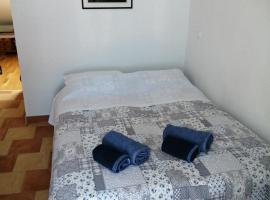 Lina, hotel in Gradac