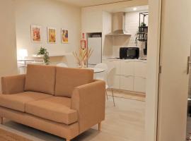 Naty Studio with Terrace, hotel in Vila Nova de Famalicão