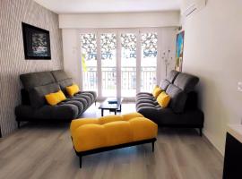 Rooftop condo RAMSES، فندق في أنتيب