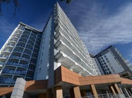 Porta Mare Apartments LuxView- Budynek Centralny, hotel v destinaci Dziwnówek