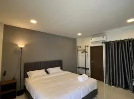 see-on place/สีอ่อนเพลส