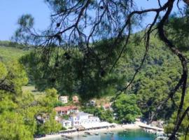 Skopelos country house Diamantis & Chrisi โรงแรมราคาถูกในAgnontas