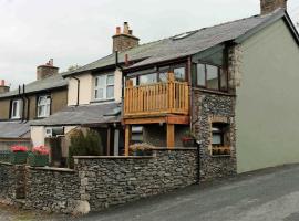 Cumbrian cottage, sleeps 6, in convenient location, отель в городе Тибей