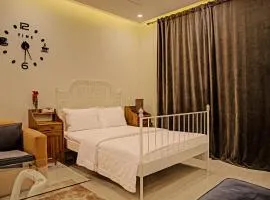 Super OYO 629 Home Lux Suite