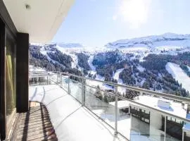 Penthouse 3-bedroom apartment, mountain views, large terrasse, piste access