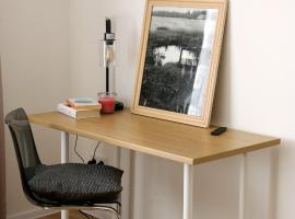 Naujai suremontuotas butas miesto centre.，維薩吉納斯的自炊式住宿