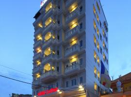 Hung Cuong Hotel, хотел в Чау Док