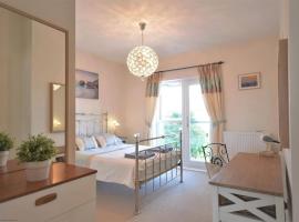 Pebble House (Goring-by-Sea), hotel with parking in Worthing