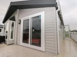 Lodge at Chichester Lakeside 3 Bed: Chichester şehrinde bir villa